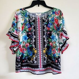 Umgee boho flutter sleeve multi-print top. Sz S